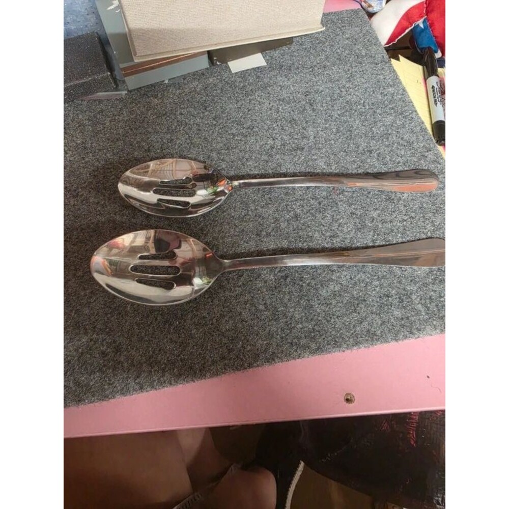 Set of 2 serving spoons